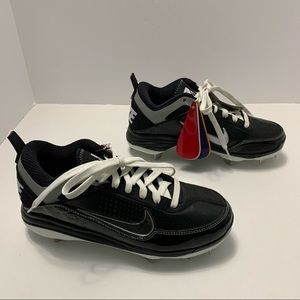 NIKE AIR SHOW Baseball Cleats shoes NWT men’s size 5.5